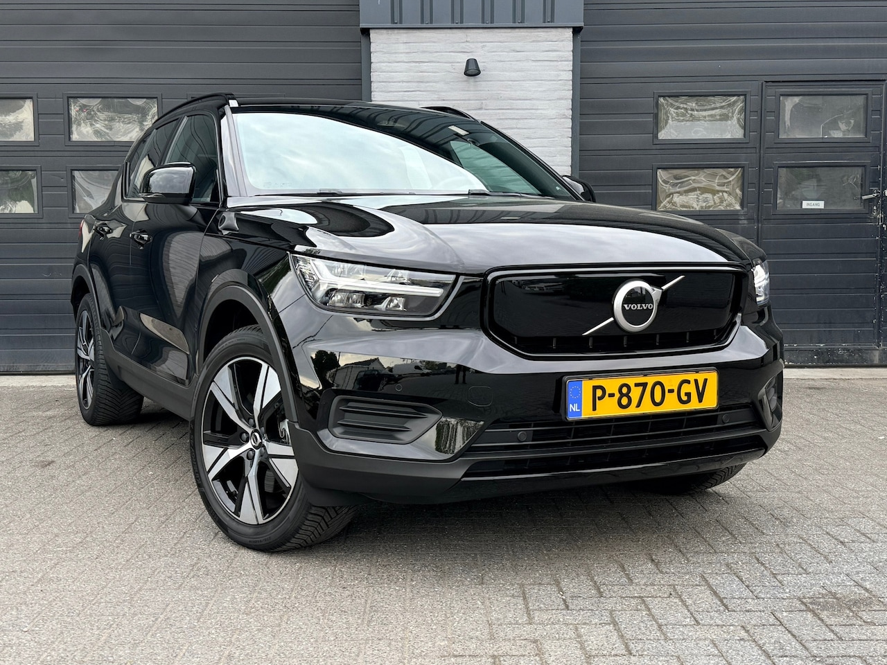 Volvo XC40 - Recharge Core. Trekhaak, Org NL, Camera - AutoWereld.nl