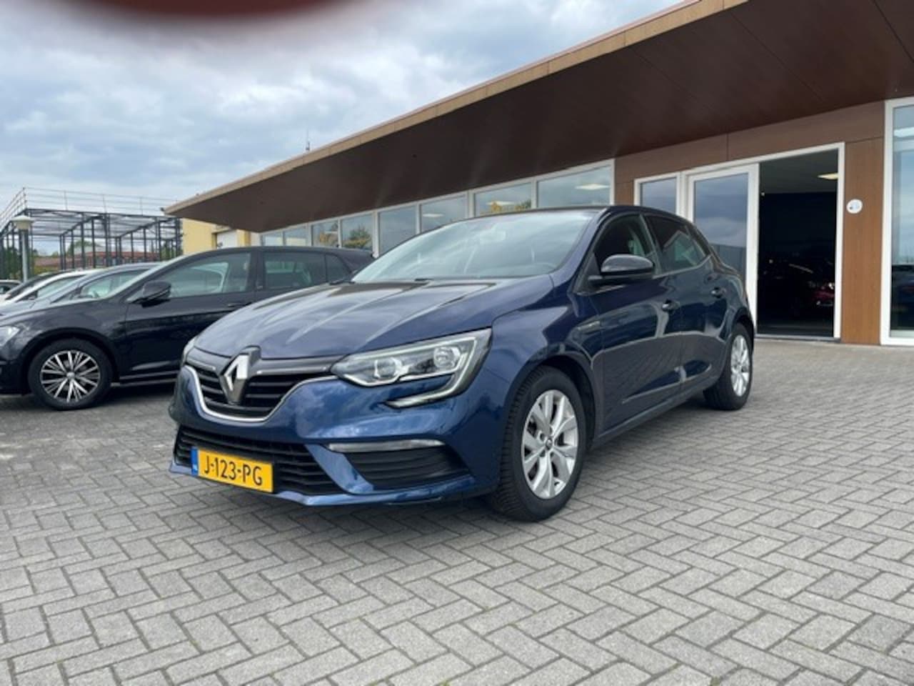 Renault Mégane - 1.3 TCe Limited Automaat - AutoWereld.nl