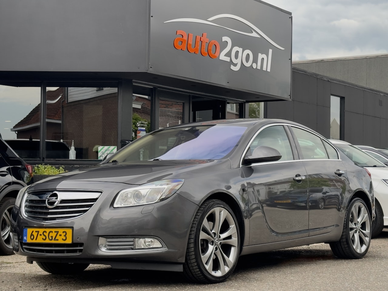 Opel Insignia - 1.6 T COSMO LEDER AIRCO LED LMV PDC - AutoWereld.nl