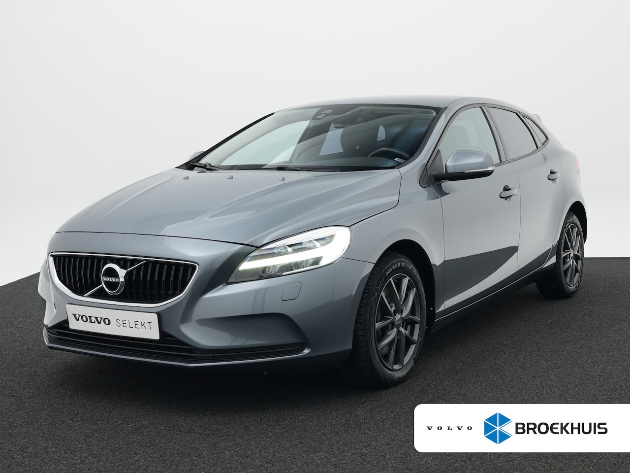 Volvo V40 - T3 Nordic+ | Trekhaak | Cruise Control | Stoelverwarming | Climate Control | Navigatie - AutoWereld.nl