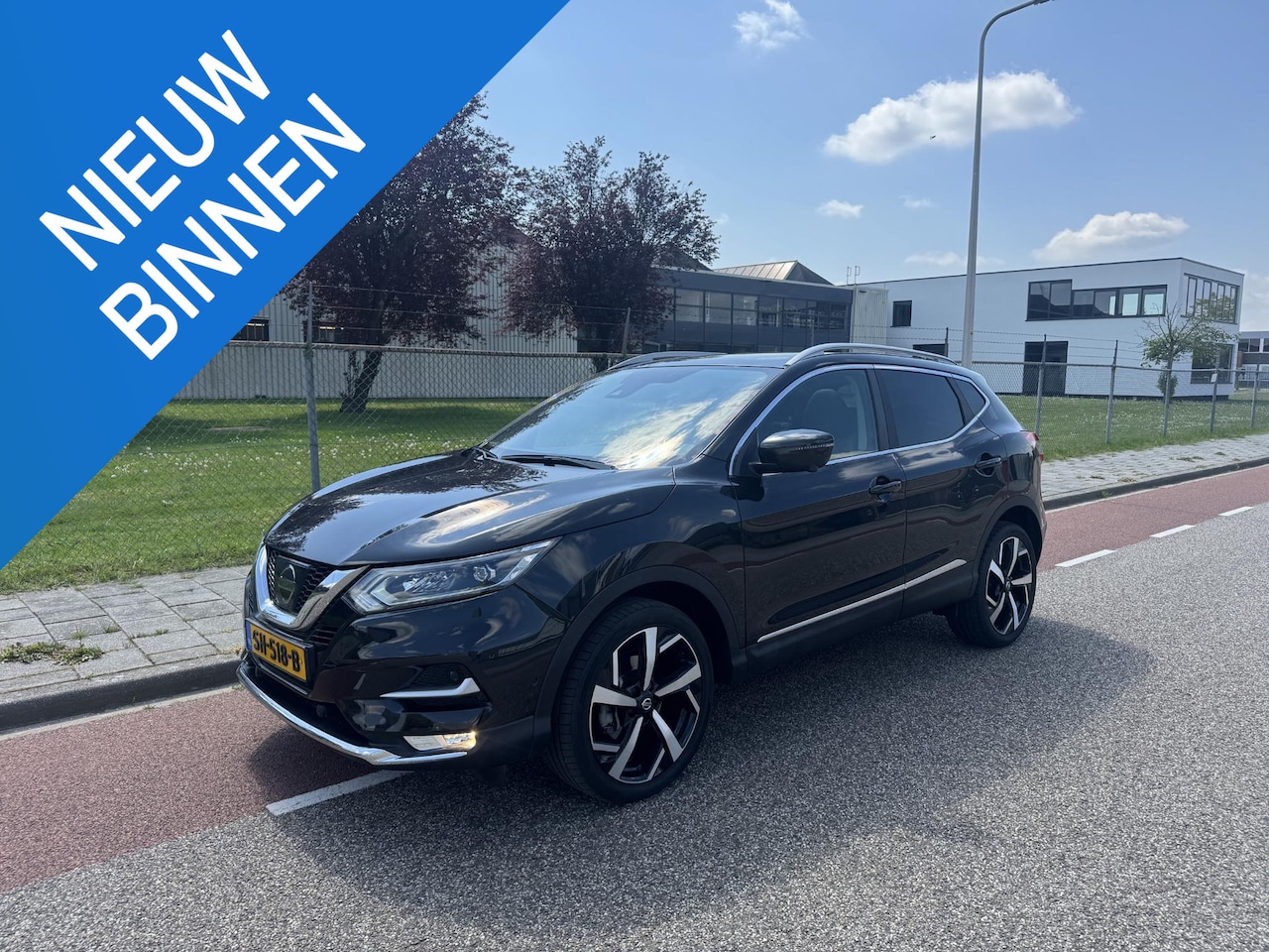 Nissan Qashqai - 1.2 Tekna + Org. NL/Dealer OH/2e eigenaar/Trekhaak/NAP/ - AutoWereld.nl
