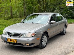 Nissan Maxima QX - 3.0 V6 Elegance Automaat leder navi NWE APK 2000