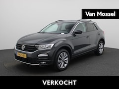Volkswagen T-Roc - 1.5 TSI Style 150 PK| Origineel Nederlands | 1e Eigenaar | Navigatie | Achterklep Elektris