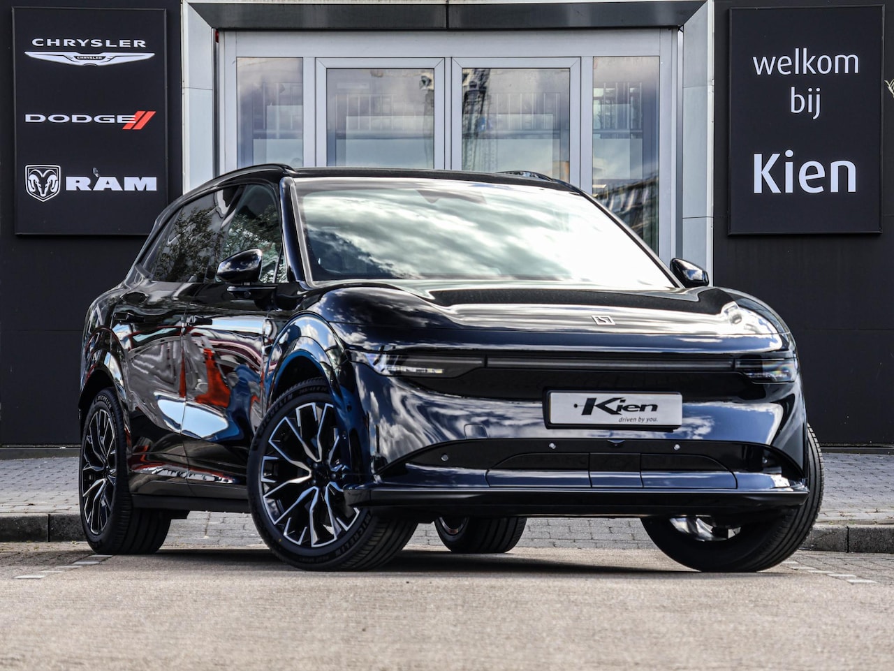 ZEEKR 7X - Long Range 100 kWh | 615 km actieradius | 10-80% in 16 min | tot 480KW snelladen | Pano-da - AutoWereld.nl