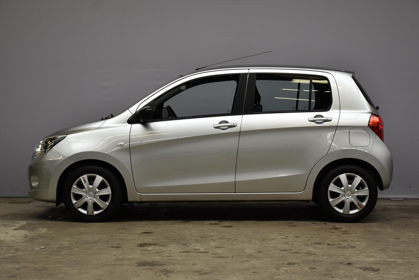 Suzuki Celerio - 1.0 68PK Start/Stop Comfort I Airco - AutoWereld.nl