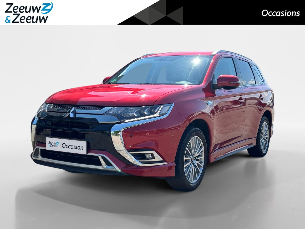 Mitsubishi Outlander - 2.4 PHEV Intense S | Climate | Cruise | 18 inch | Parkeersensoren | Stoelverwarming | Heel - AutoWereld.nl