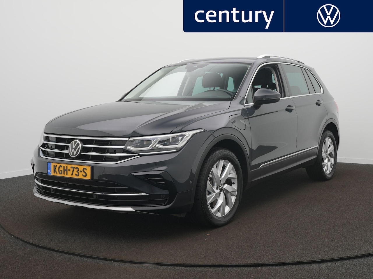 Volkswagen Tiguan - 1.4 TSI eHybrid Life Business Automaat - Navigatie - IQ Light - ACC - Camera - Achterklep - AutoWereld.nl