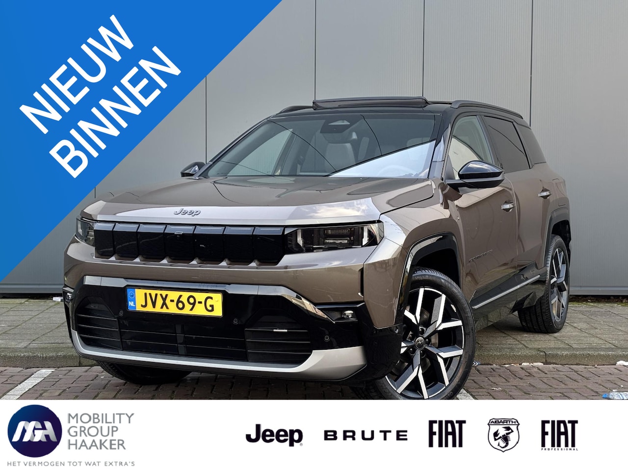 Jeep Compass - First Edition 74 kWh | Schuif-kanteldak | Apple-Android | Massagestoelen - AutoWereld.nl
