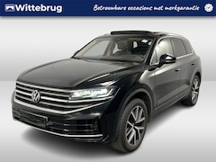 Volkswagen Touareg - 3.0 TSI eHybrid 4MOTION Elegance / AUTOMAAT/ 381PK/ PANO/ TREKHAAK/ ACC/ MEMORY SEAT/ MASS