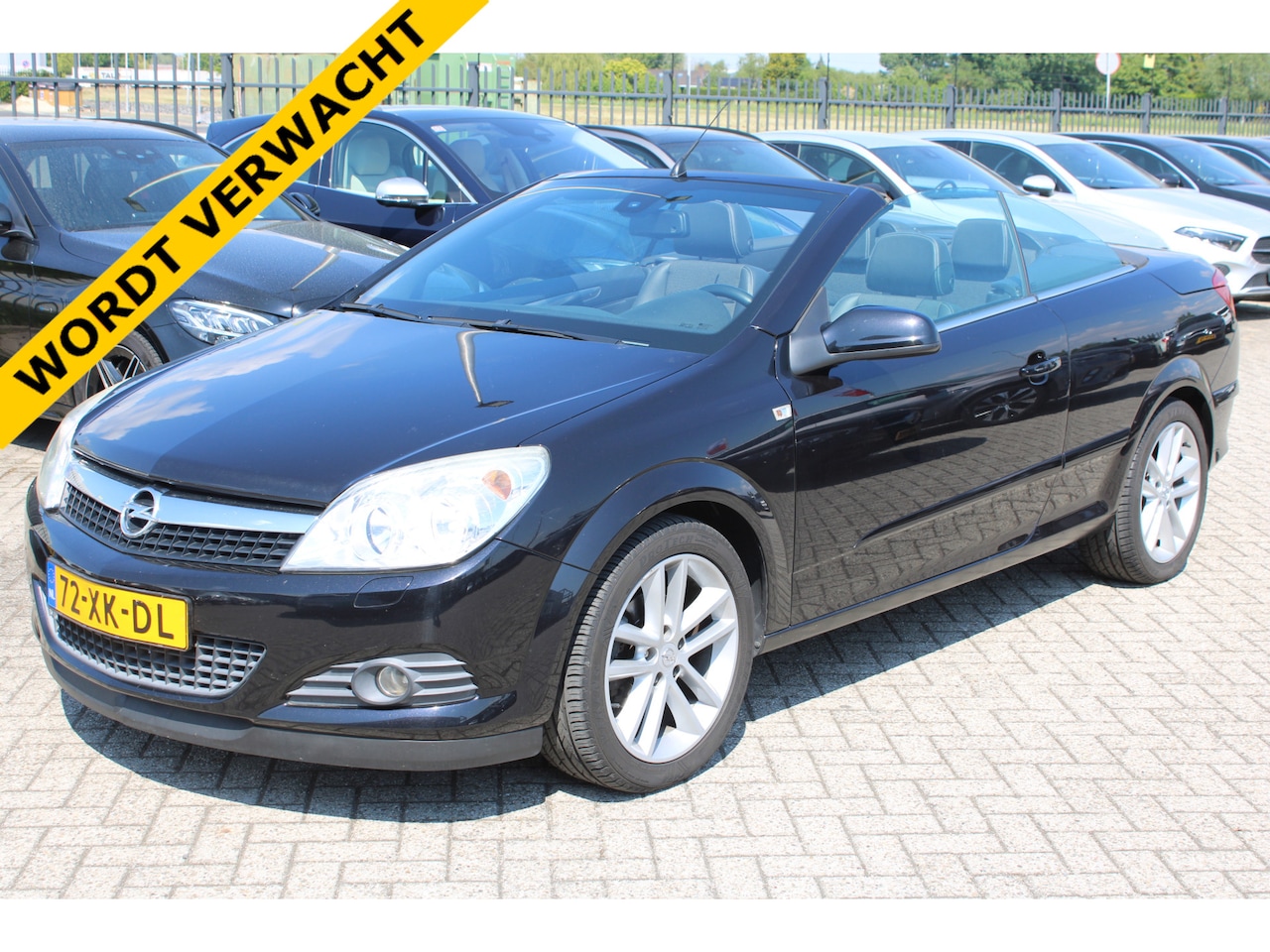 Opel Astra TwinTop - 1.8 140PK Cosmo ECC 17'' LMV NL-AUTO - AutoWereld.nl