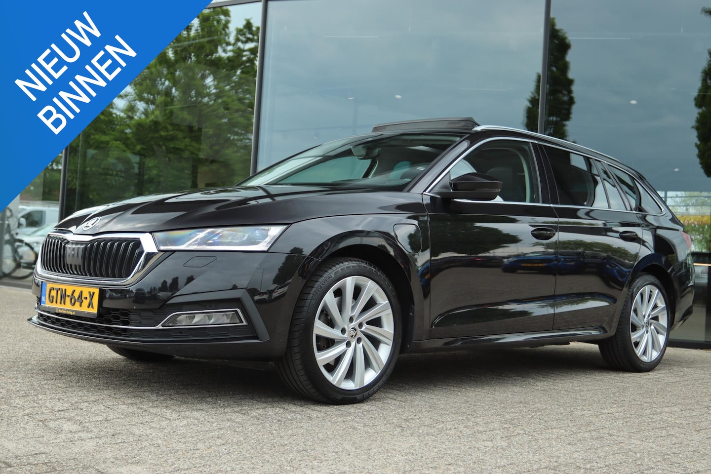 Skoda Octavia Combi - 1.4 TSI iV PHEV BUSINESS ED. PLUS | PANO | CARPLAY | HUD | MEMORY | LED | ACC | VIRT. COCK - AutoWereld.nl