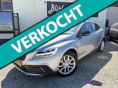 Volvo V40 Cross Country - 2.0 T3 Nordic+ Org. NL | Camera | Navi | Stoel VW | Trekhaak