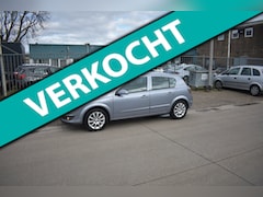 Opel Astra - 1.6 Temptation