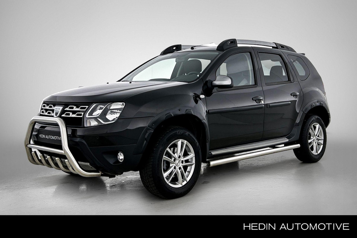 Dacia Duster - 1.2 TCe 4x2 Lauréate | Airco | Licht metalen velgen | Cruise controle | Radio | Bluetooth - AutoWereld.nl