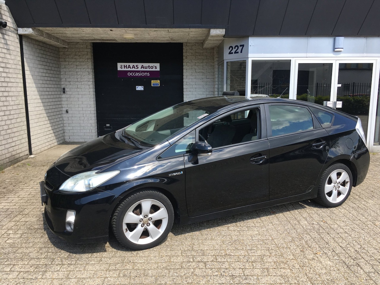 Toyota Prius - 1.8 Aspiration / NAVI / ALU VELGEN / APK JULI 2026 / EURO-5 - AutoWereld.nl