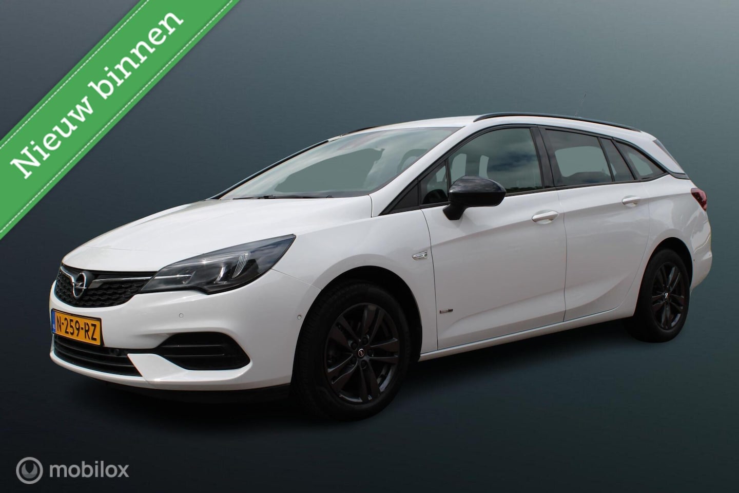 Opel Astra Sports Tourer - 1.2 Design & Tech 1.2 Design & Tech, Camera, Voor + achter Pdc, App connect, Clima, Dode hoek Detectie, Navi - AutoWereld.nl