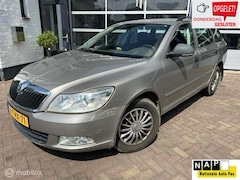 Skoda Octavia Combi - 2.0 TDI Ambition * AIRCO * TREKHAAK