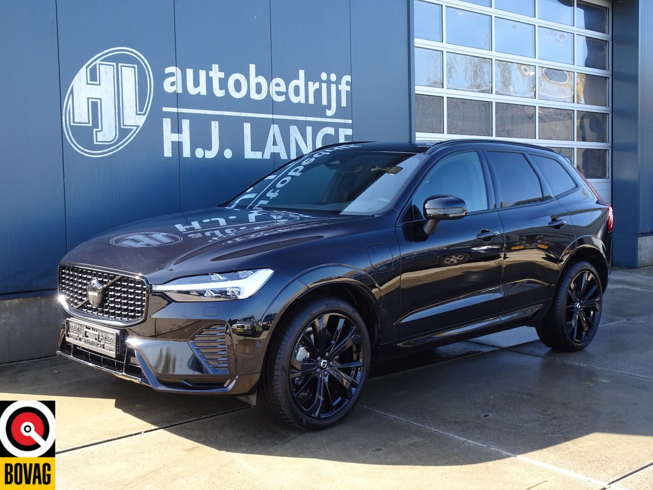 Volvo XC60 - 2.0 T6 Plug-in hybrid AWD Plus Black Edition 2.0 T6 Plug-in hybrid AWD Plus Black Edition - AutoWereld.nl