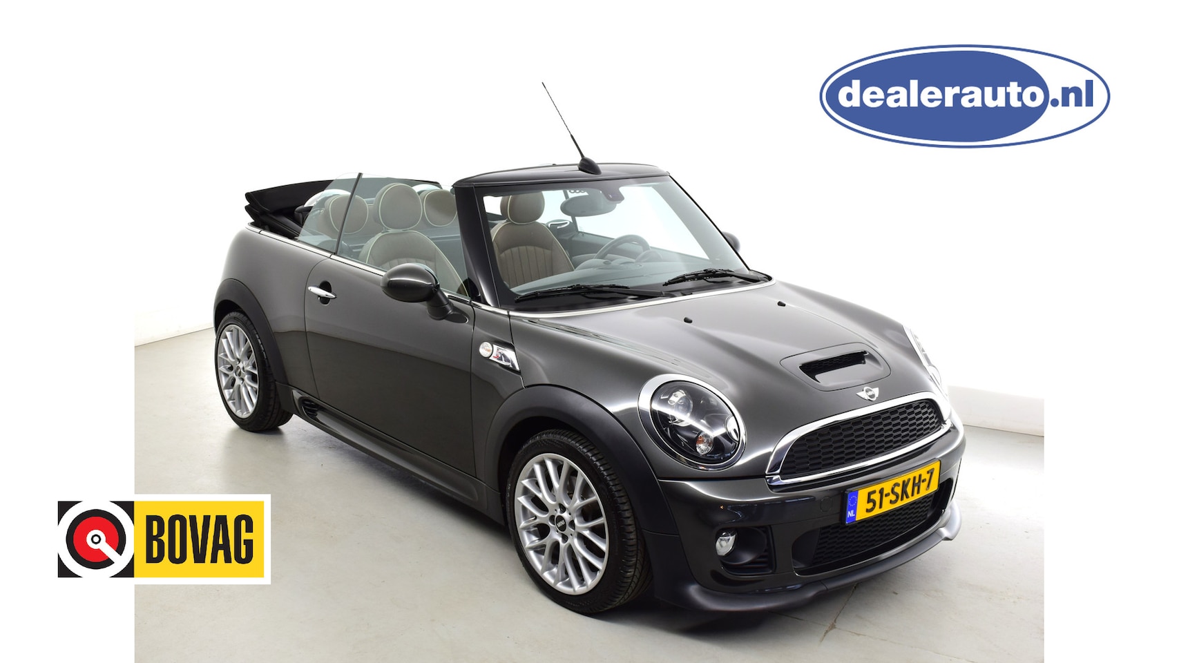 MINI Cabrio - Mini 1.6 Cooper S JCW Nieuwstaat -Soft Leder -Windscherm, Harman Kardon, bi Xenon adaptive - AutoWereld.nl