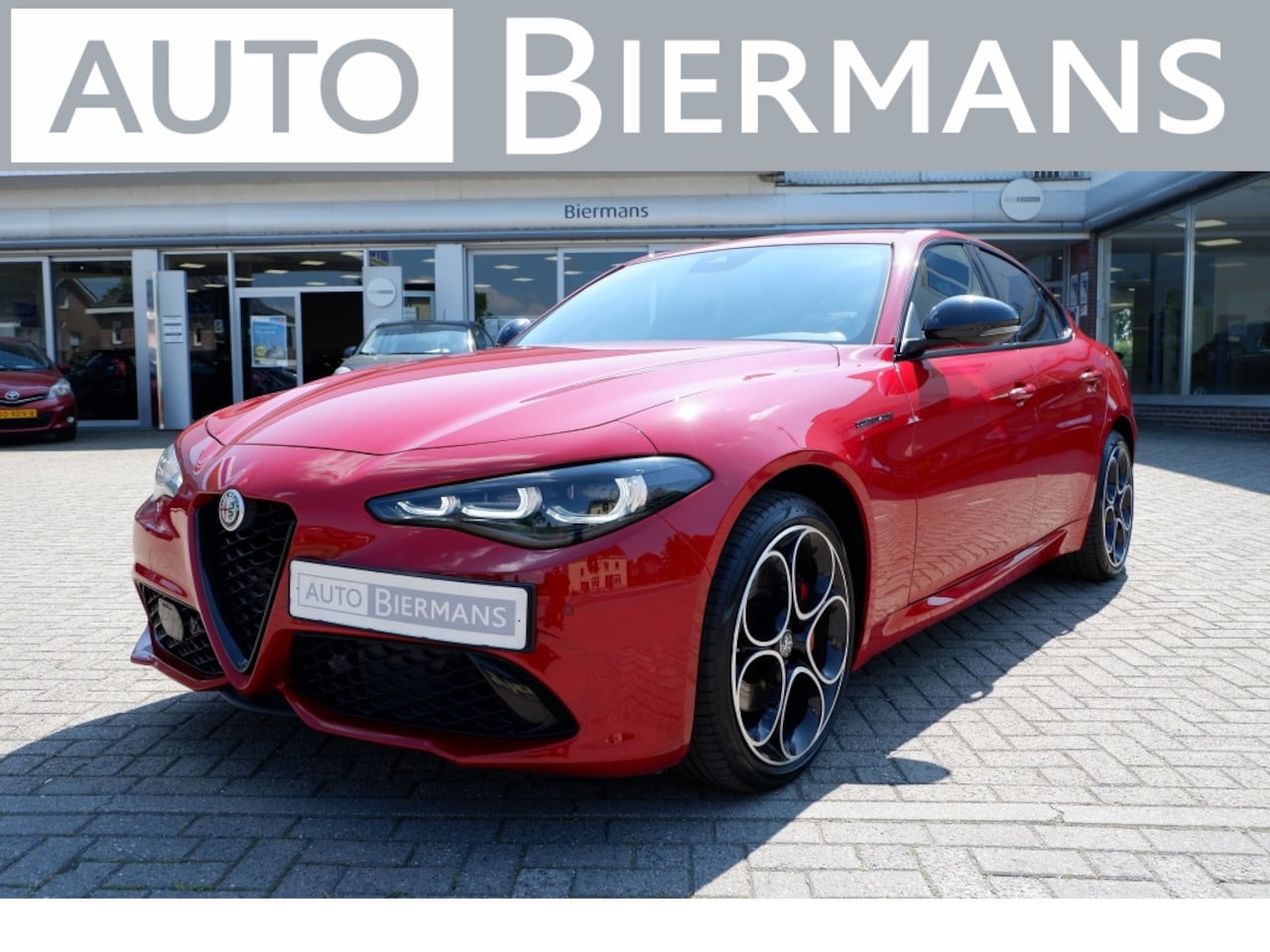 Alfa Romeo Giulia - 2.0 Turbo 280 PK Competizione Q4 AWD / INCL 12mnd BOVAG - AutoWereld.nl