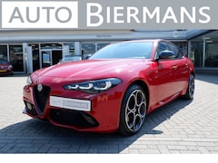 Alfa Romeo Giulia - 2.0 Turbo 280 PK Competizione Q4 AWD / INCL 12mnd BOVAG
