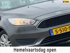 Ford Focus Wagon - 1.0 Titanium - Magnetic Grey - Winterpakket/Quickclear/Sync