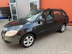 Skoda Fabia Combi - 1.6-16V Elegance KM NAP -AIRCO-APK 2027