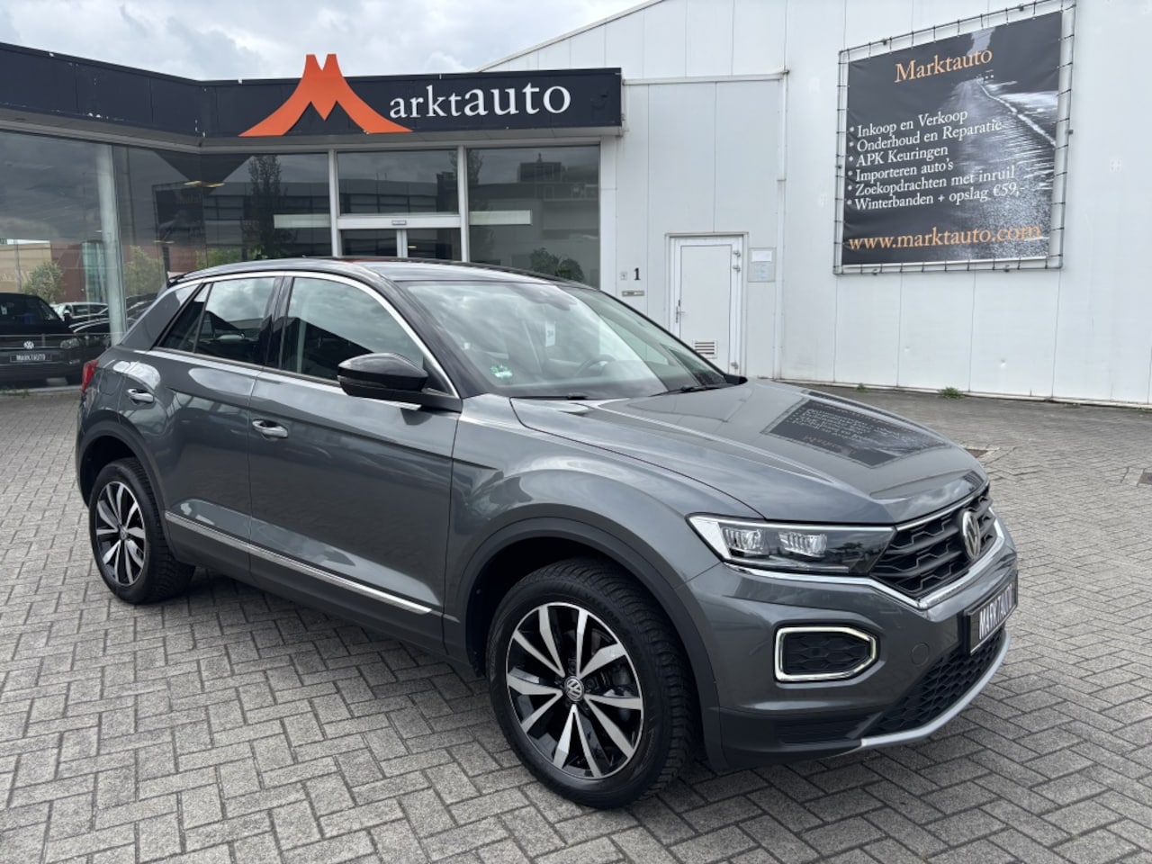 Volkswagen T-Roc - 1.5 TSI ACT Style Carplay Camera Led Adaptive Cruise - AutoWereld.nl