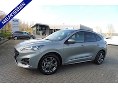 Ford Kuga - 150pk ST-Line X Panodak Trekhaak 1.800kg en alle Packs nw. 50.000,