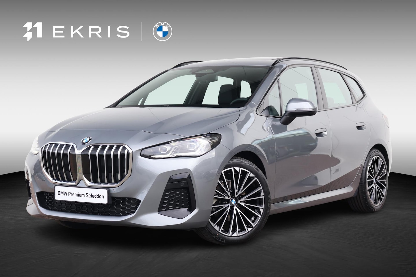 BMW 2-serie Active Tourer - 220i / M-Sport Pakket / Pano Dak / Actieve Stoel / Harman Kardon / Stoelverwarming Voor / - AutoWereld.nl