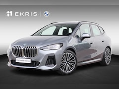 BMW 2-serie Active Tourer - 220i / M-Sport Pakket / Pano Dak / Actieve Stoel / Harman Kardon / Stoelverwarming Voor /