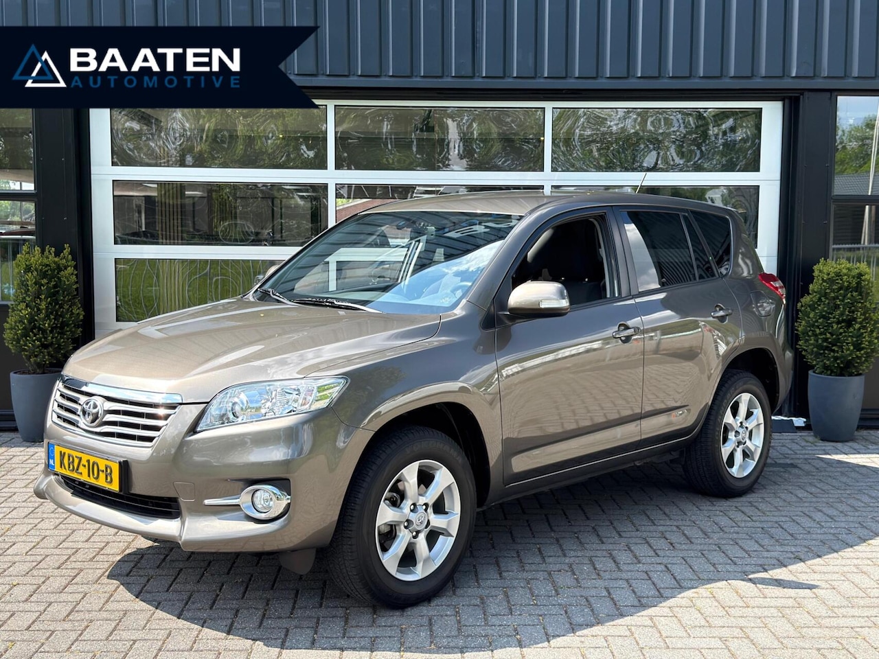 Toyota RAV4 - 2.0 VVTi Dynamic|26.500km|1e.eig|Dealer OH|Camera|Navi - AutoWereld.nl