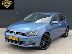 Volkswagen Golf - 1.4 TSI Highline Camera PDC Full LED Dynamic