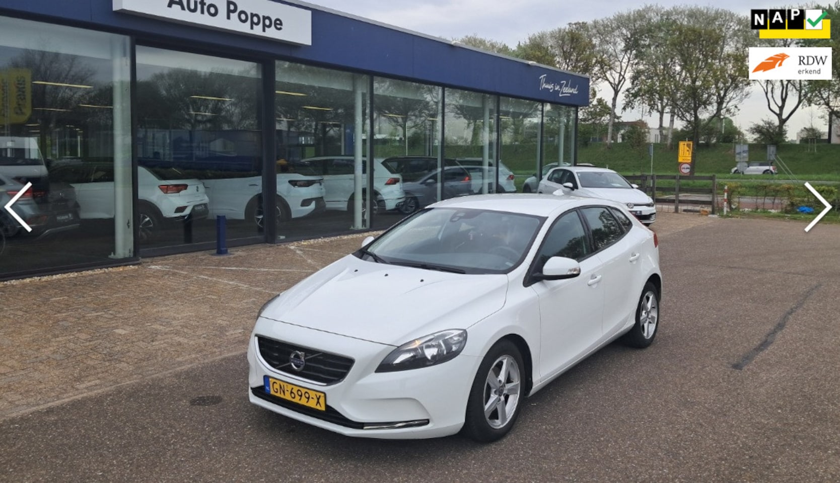 Volvo V40 - 2.0 D2 RIJDT SUPER/LAGE KM/PDC/GOED ONDERHOUDEN!!! - AutoWereld.nl