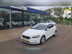 Volvo V40 - 2.0 D2 RIJDT SUPER/LAGE KM/PDC/GOED ONDERHOUDEN