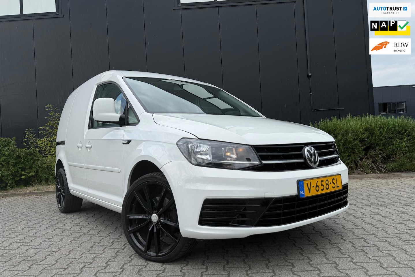 Volkswagen Caddy - 2.0 TDI L1H1 BMT Economy Business 2.0 TDI L1H1 BMT Economy Business - AutoWereld.nl