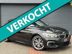 BMW 1-serie - M140i xDrive High Executive Lci2 | X - Drive| Dak | Pdc | Leer | Shadow line