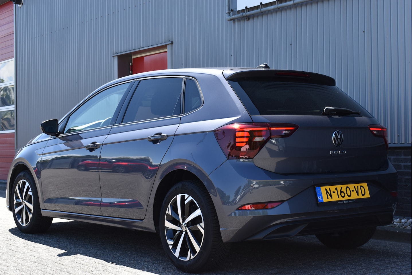 Volkswagen Polo - 1.0 TSI Life Facelift virtual cockpit, Groot scherm, Adaptive cruise, Carplay, PDC, NAP - AutoWereld.nl