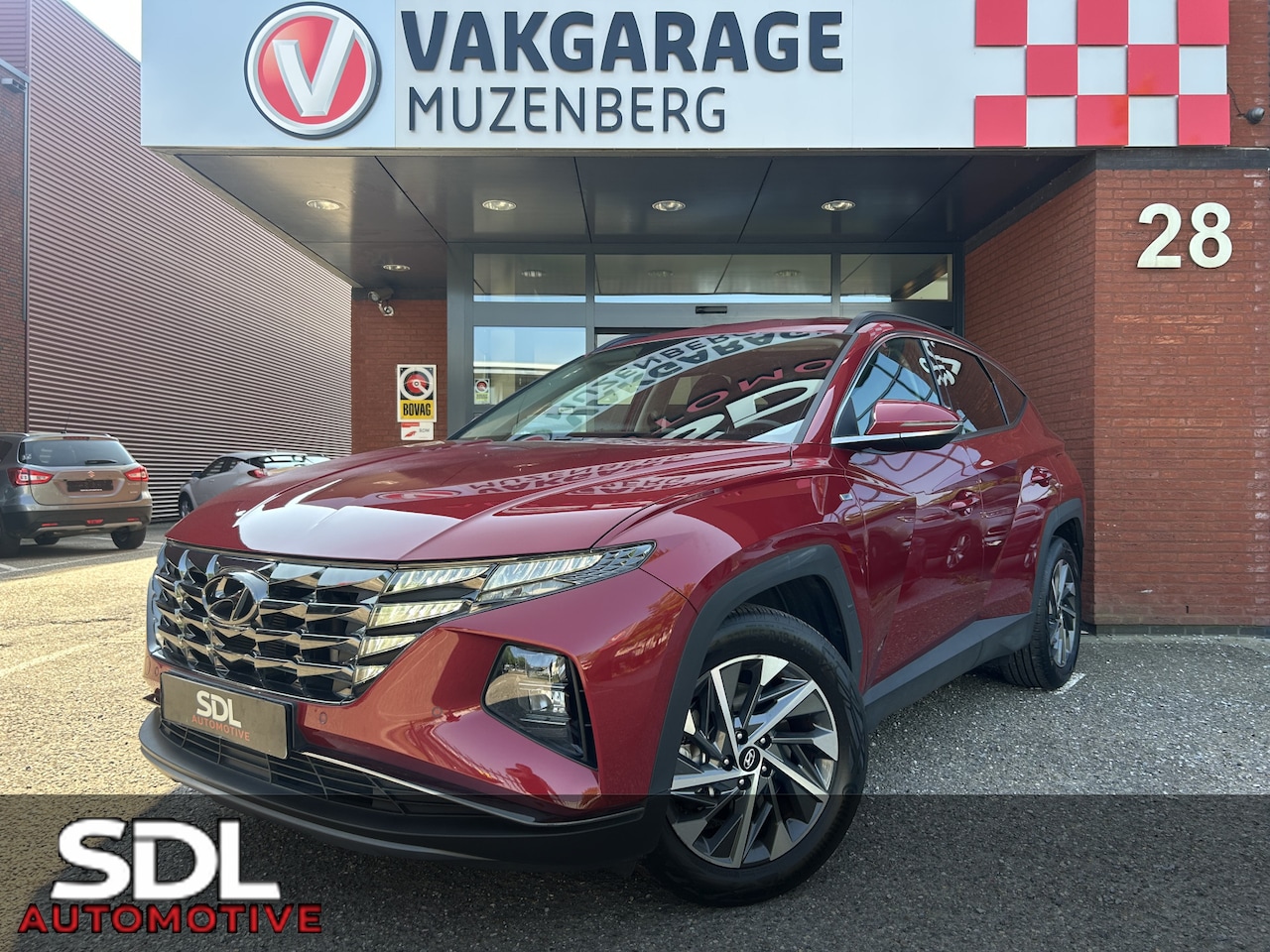 Hyundai Tucson - 1.6 T-GDI MHEV i-Motion // LED // NAVI + CARPLAY // CAMERA // LEDER // ELEK. STOEL // PDC - AutoWereld.nl
