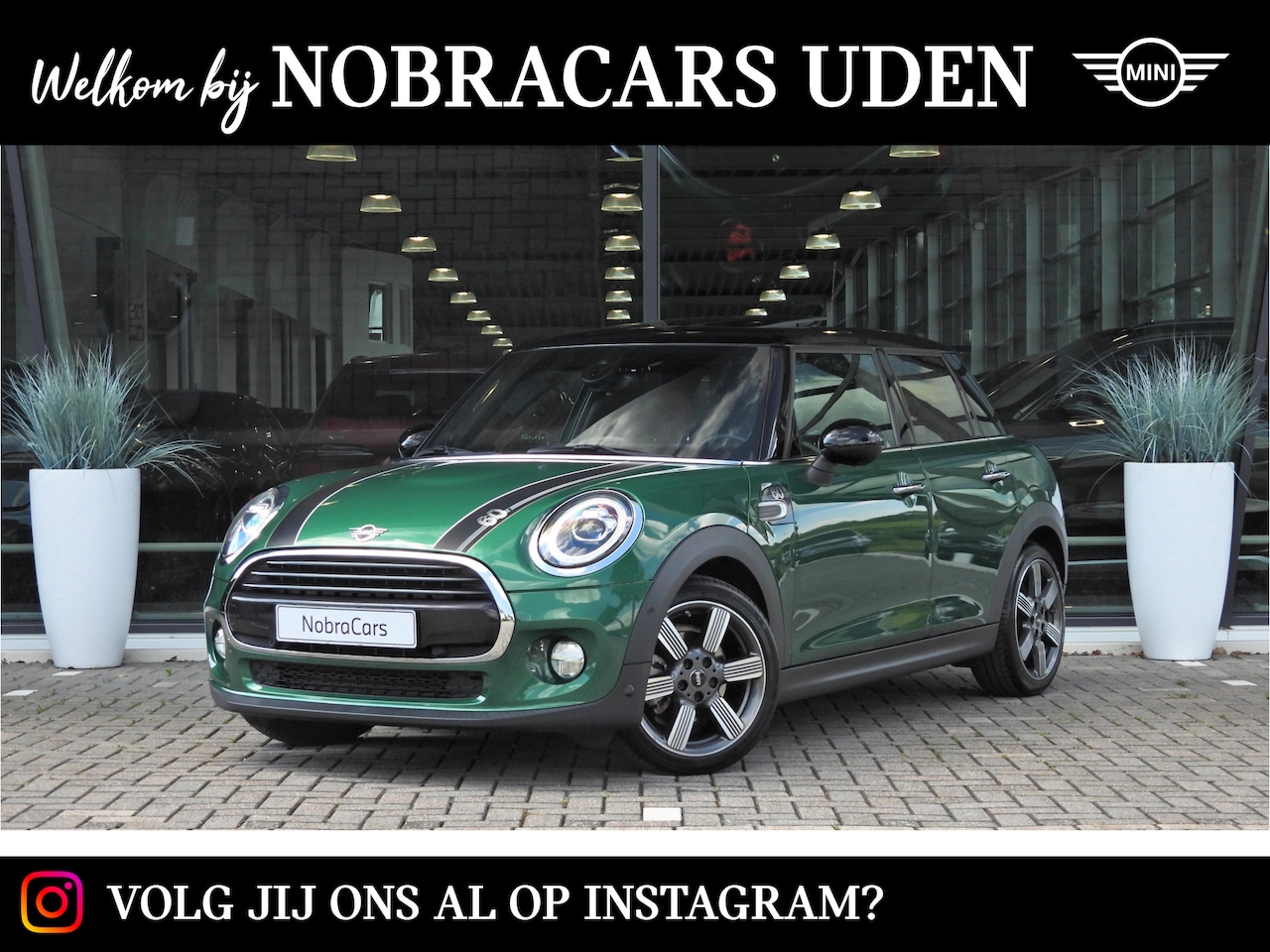 MINI Cooper - Hatchback Automaat / Panoramadak / Comfortstoelen / Comfort Access / LED / Head-Up / Harma - AutoWereld.nl