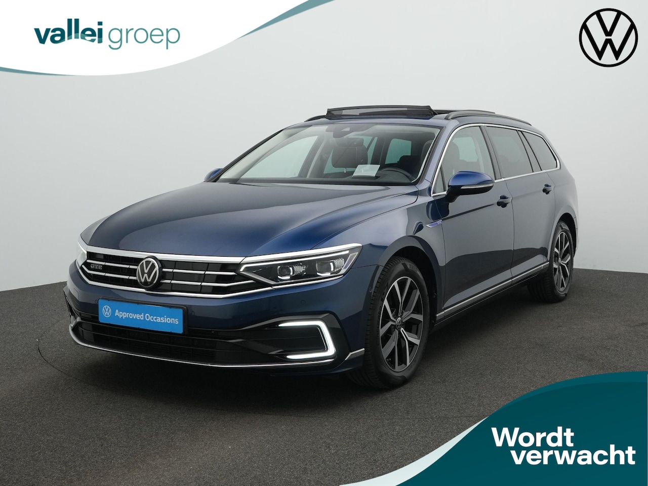 Volkswagen Passat Variant - 1.4 TSI 218 pk PHEV GTE Business | Panoramadak | Trekhaak | Discover Pro | IQ Light | Head - AutoWereld.nl