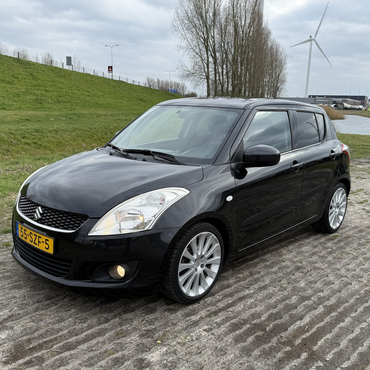 Suzuki Swift - 1.2 Exclusive EASSS - AutoWereld.nl