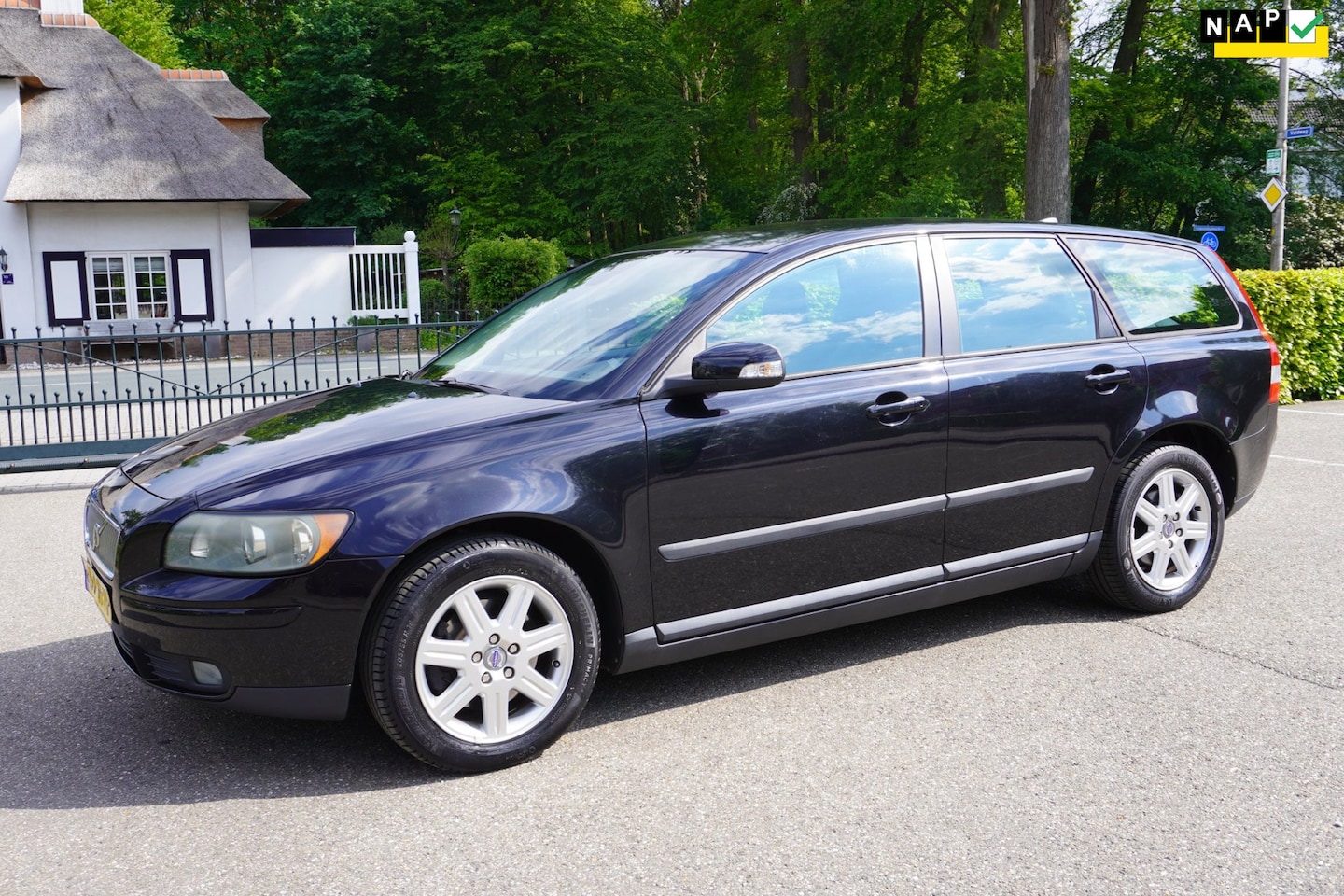 Volvo V50 - 2.4 Edition I Automaat Dealer onderhouden - AutoWereld.nl