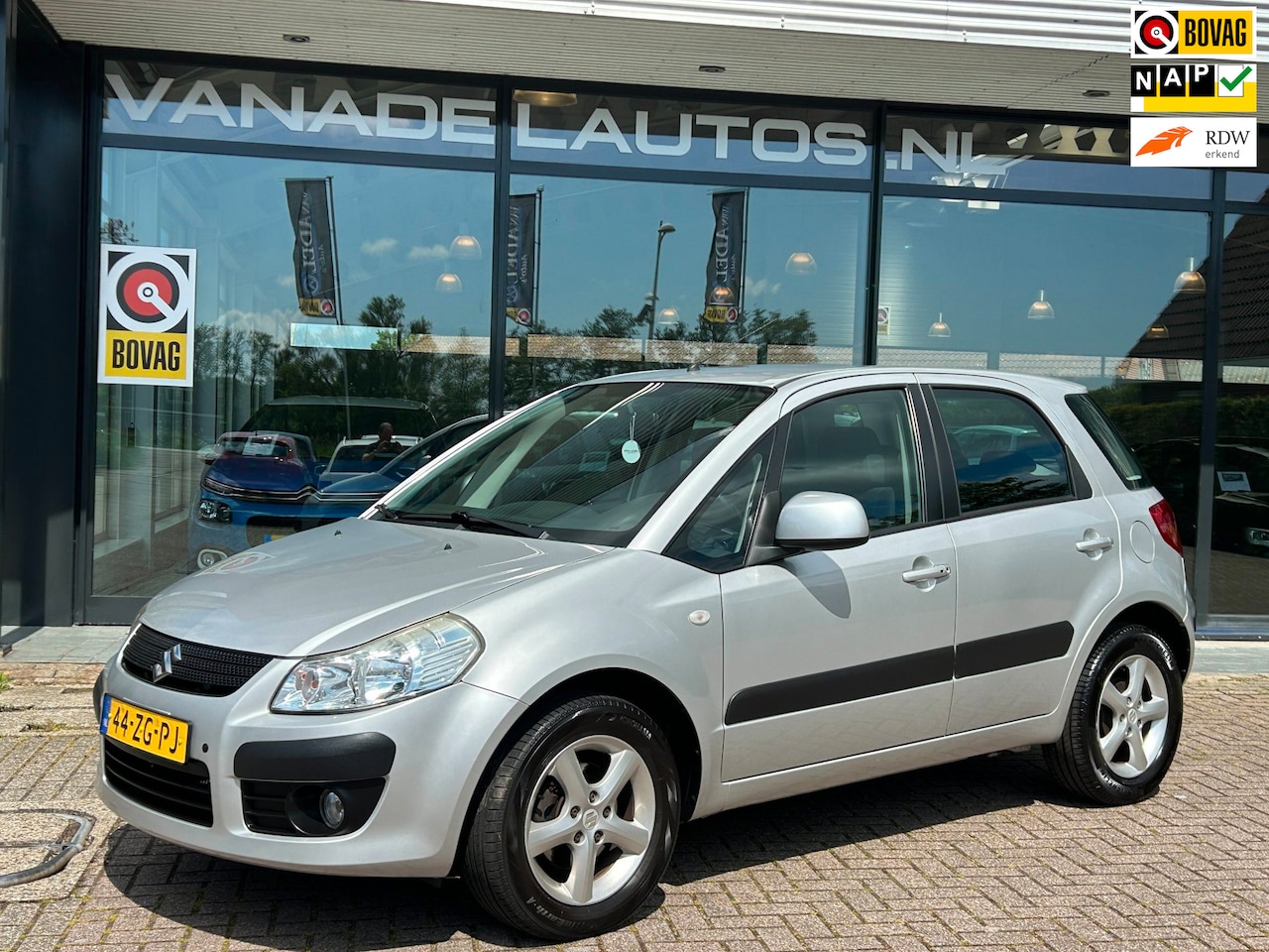 Suzuki SX4 - 1.6 Exclusive Aut. 92d-KM! Airco Park.Sens NL-Auto NAP Dealeronderhouden! - AutoWereld.nl