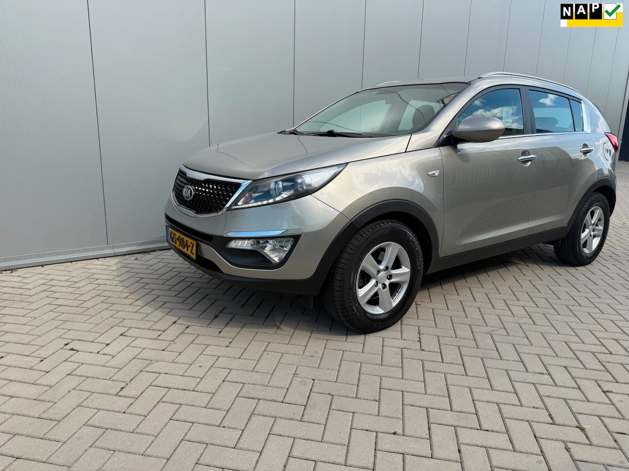 Kia Sportage - 1.6 GDI X-treme ComfortLine 1.6 GDI X-treme ComfortLine - AutoWereld.nl