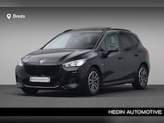 BMW 2-serie Active Tourer - 220i | M-Sport | Trekhaak | Panoramadak | Stoelverwarming bestuurder/passagier |
