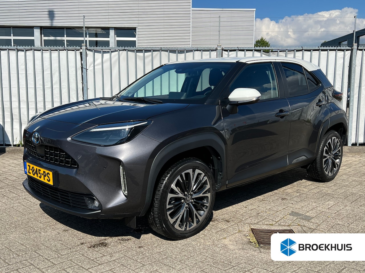 Toyota Yaris Cross - 1.5 Hybrid Executive | Dodehoek detectie | Leder | Climate controle | Cruise controle | Pr - AutoWereld.nl