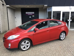 Toyota Prius - 1.8 Dynamic / NAVI / CAMERA / ALU VELGEN / NWE MODELJAAR / APK OK