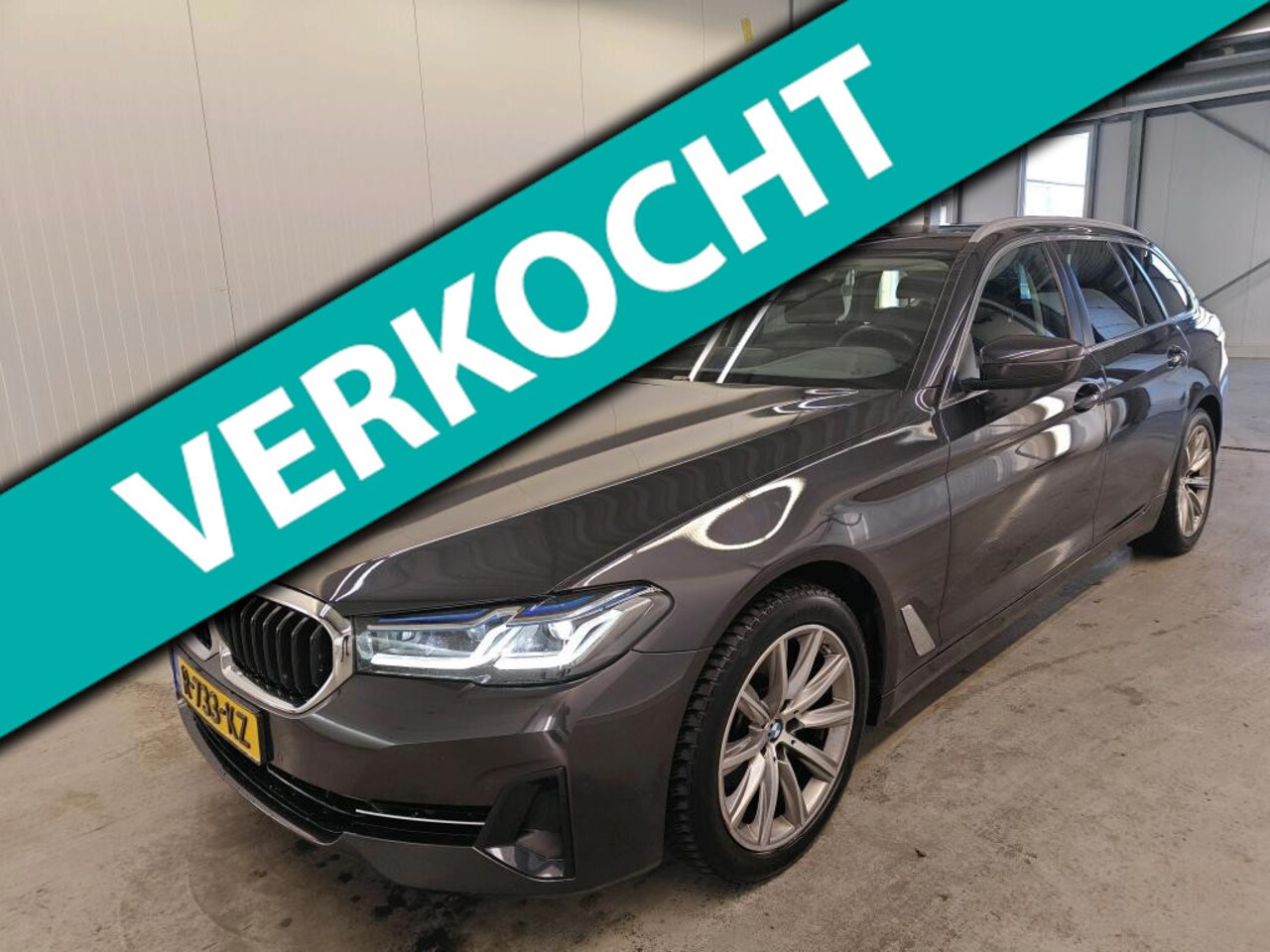 BMW 5-serie Touring - 520i Business Edition Plus PANORAMADAK / LEER / COMFORTSTOELEN / NAP / 1e EIG / ADAPT.CRUI - AutoWereld.nl