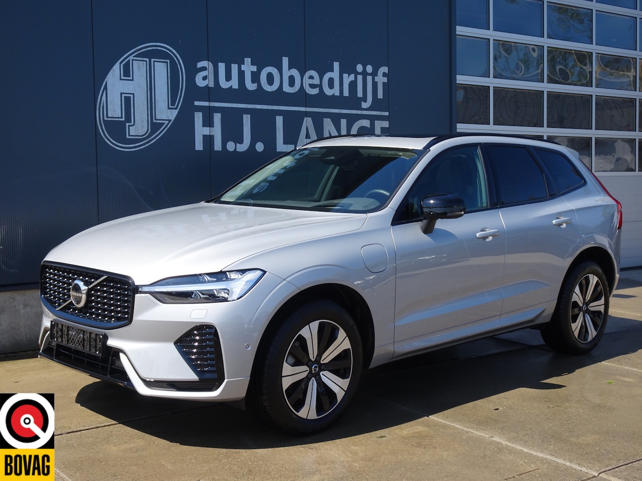 Volvo XC60 - 2.0 T6 Plug-in hybrid AWD Plus Dark 2.0 T6 Plug-in hybrid AWD Plus Dark - AutoWereld.nl